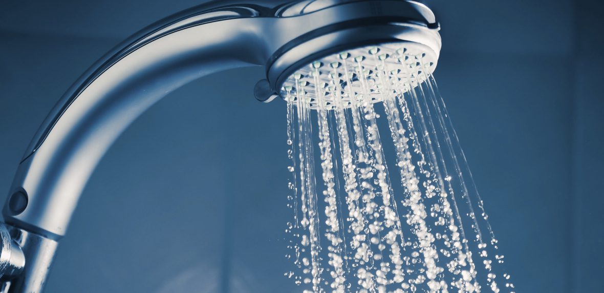 دوش گرفتن در شب یا صبح؟