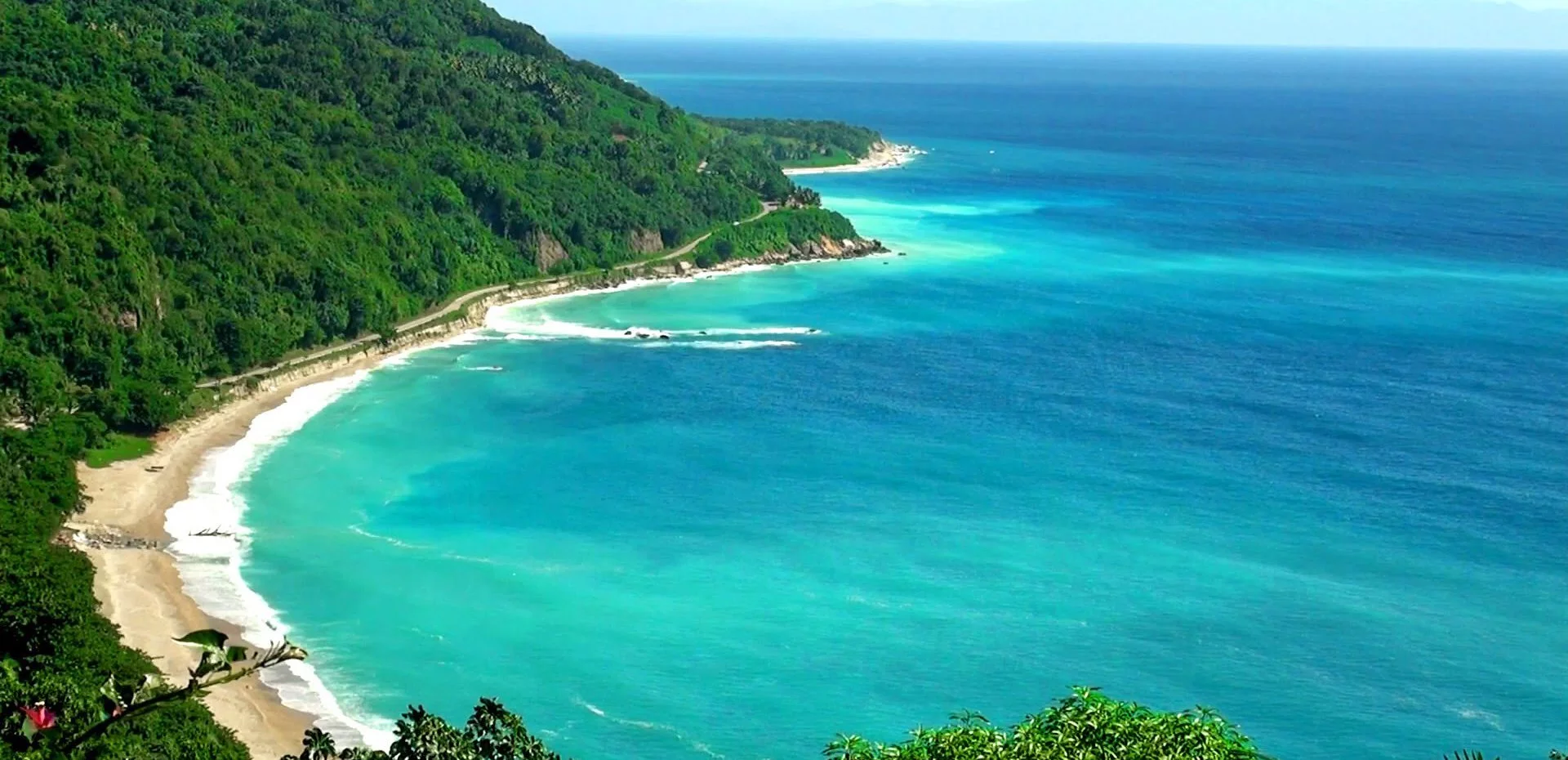 رنگ آبی دریای کارائیب