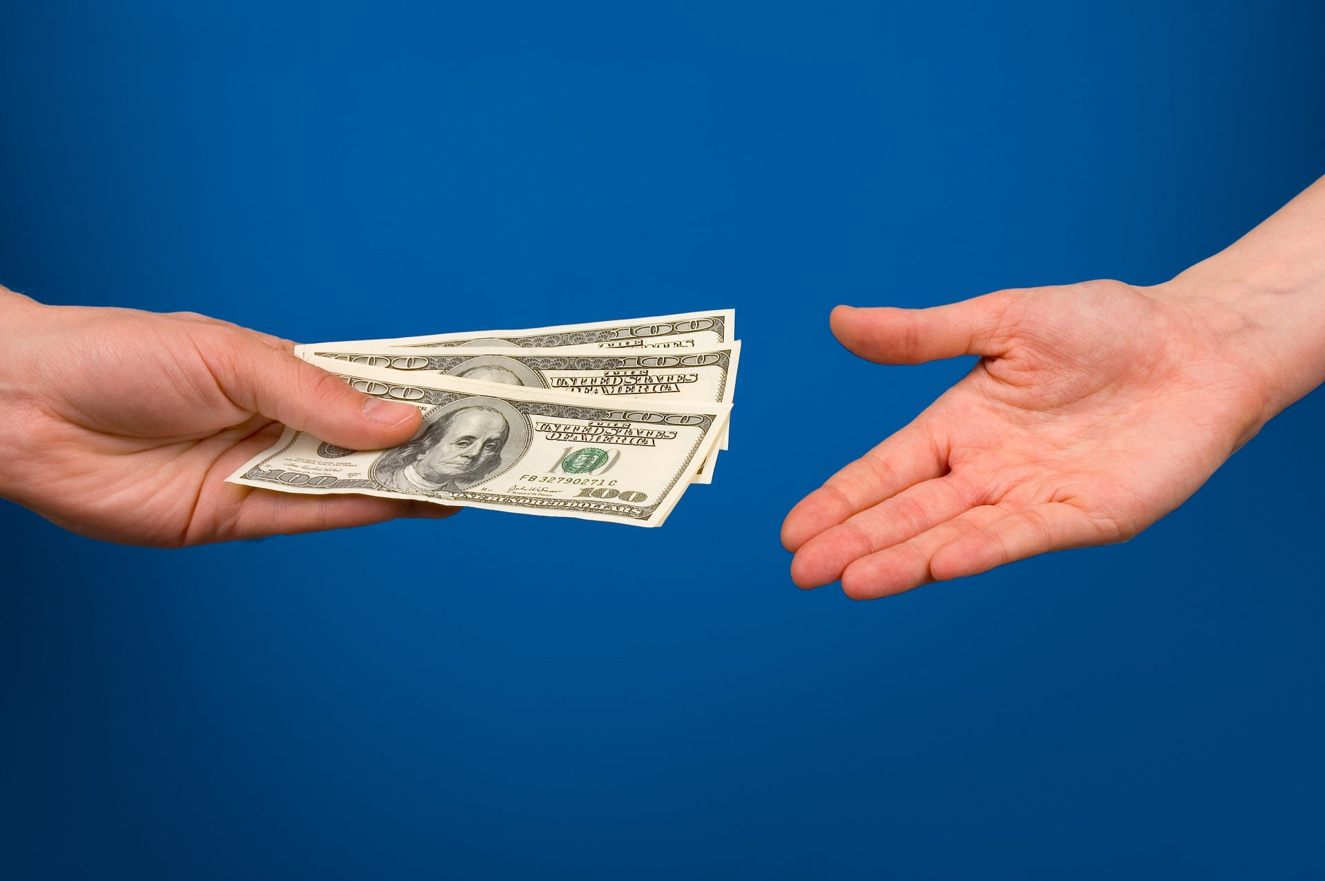 7 قانون کلی برای قرض دادن پول به اعضای خانواده و نزدیکان چیست؟