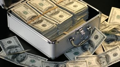 سرمایهگذاری ریسکی یا با سود ثابت