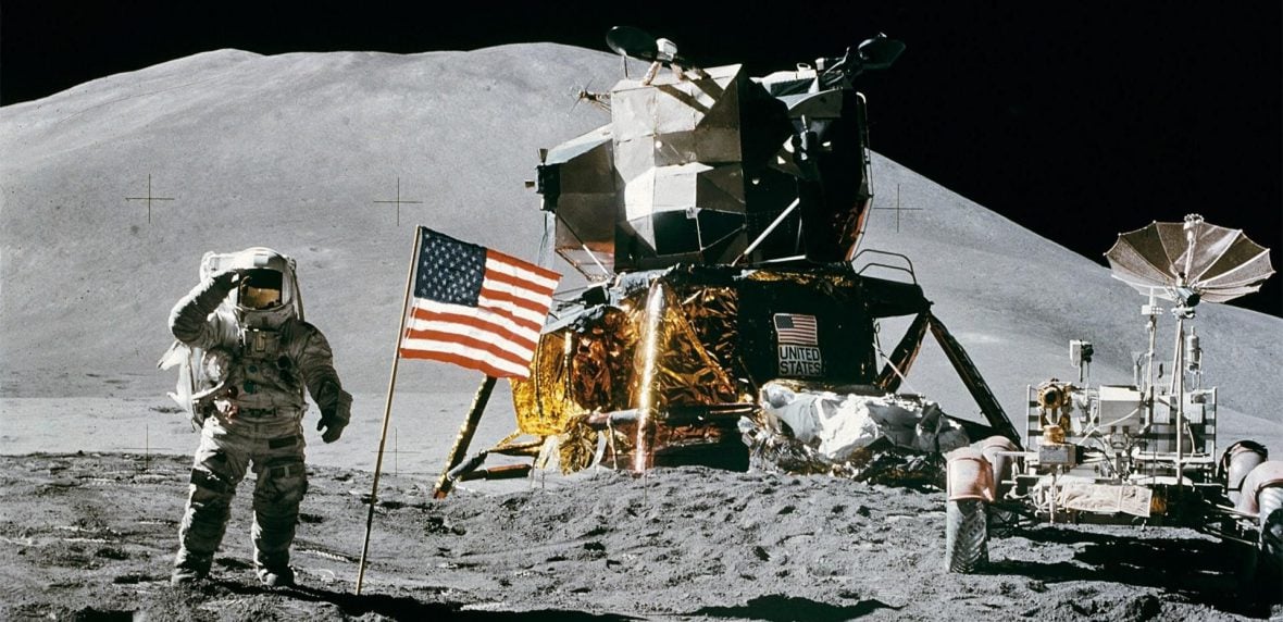 آپولو 17 - هشتگ