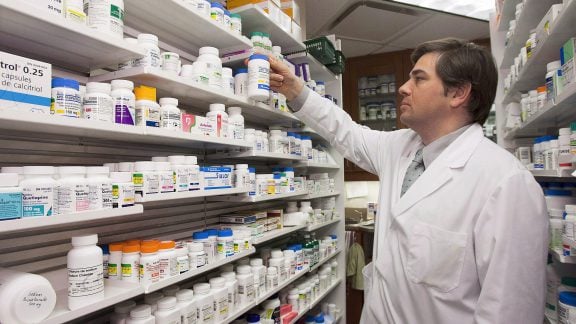 داروخانه روباتیک در ارومیه