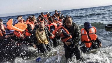 صدها پناهجوی ایرانی