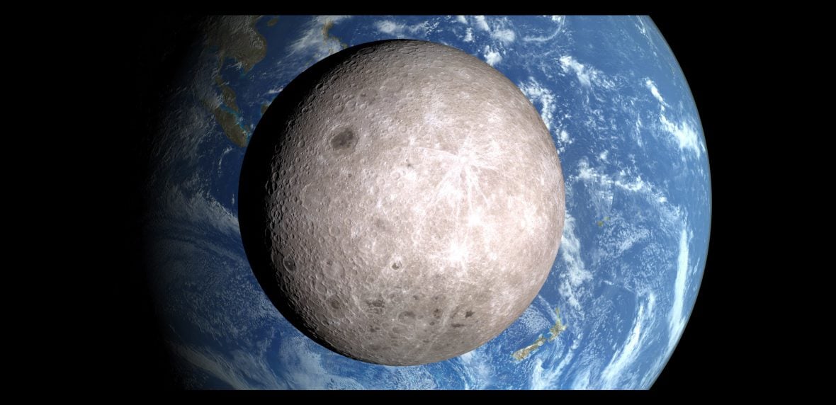 نیمه‌ی پنهان ماه