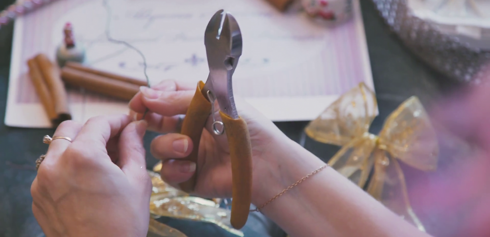 تجهیزات دست‌ساز