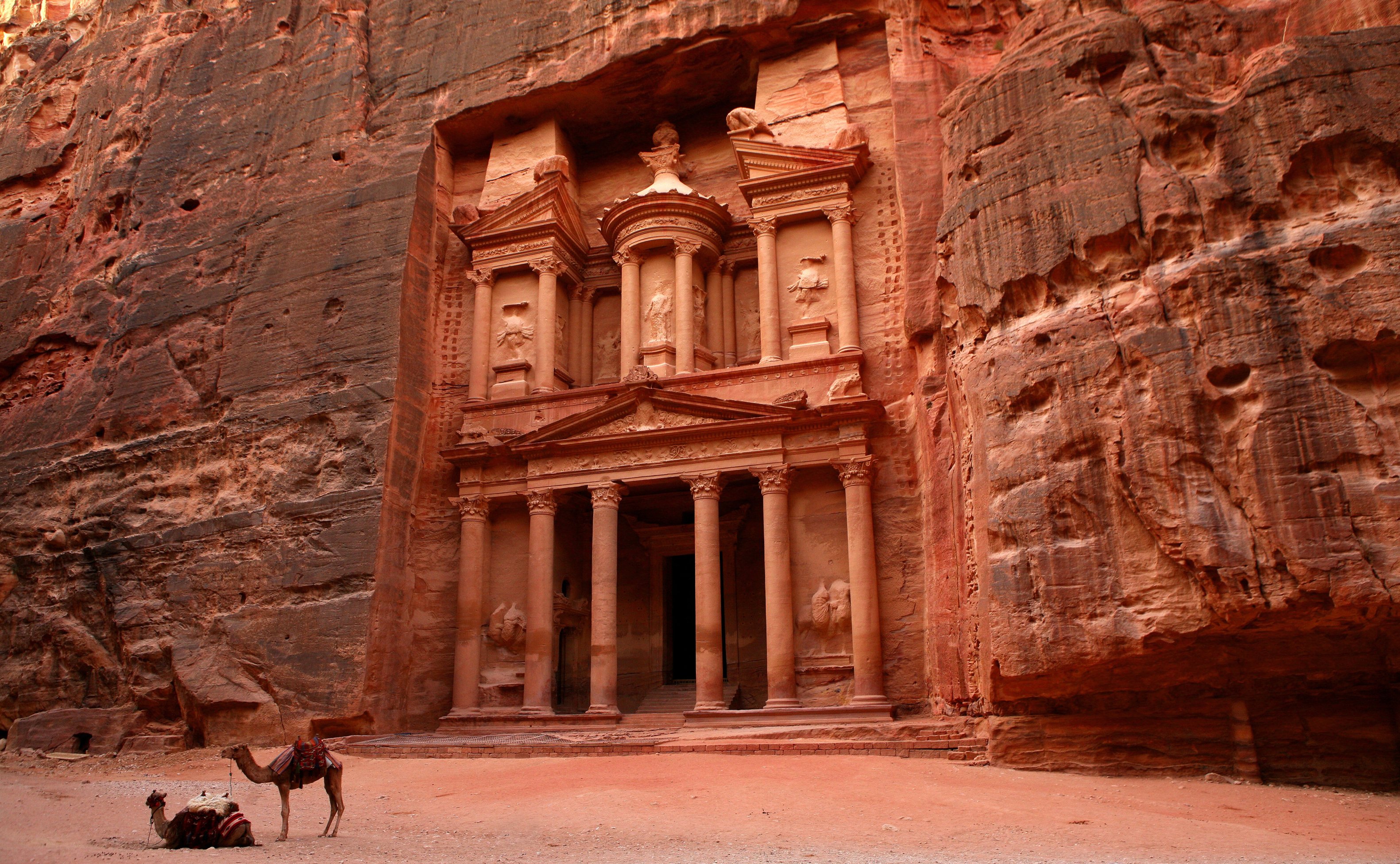 بزرگترین و مهمترین عجایب معماری جهان باستان را بشناسید!