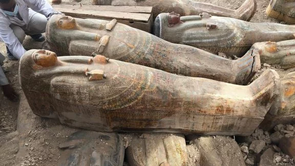 بیست تابوب مومیایی مصر
