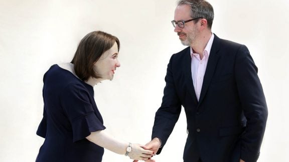 همراه کاری آینده شما