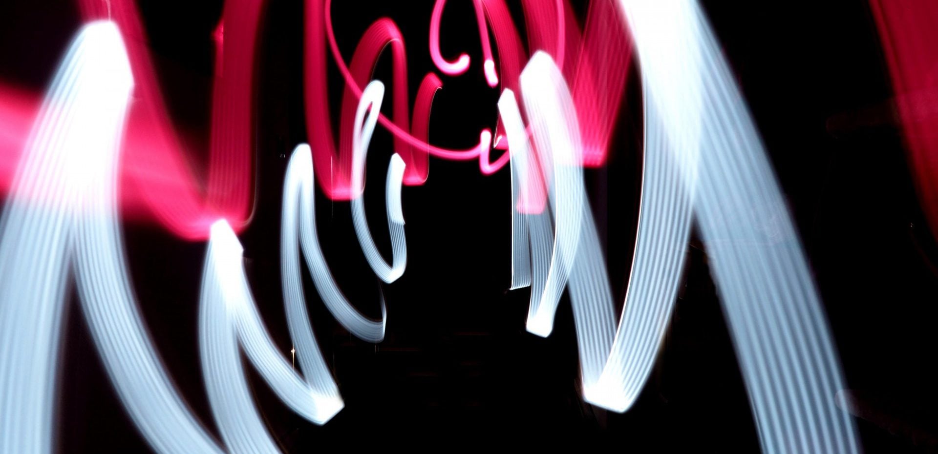 شبح‌های جادویی روشن