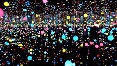 اتاق بینهایت خیالی Yayoi Kusama