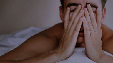 ناسالم‌ترین عادت‌های خواب