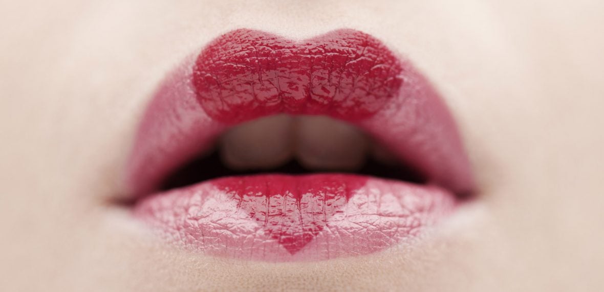 لب‌های سخنگو