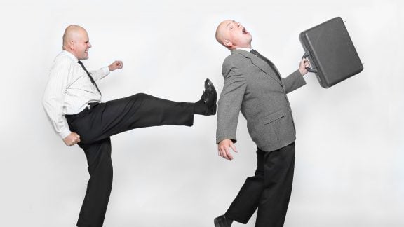 اخراج شدن از کار