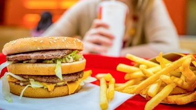 با خوردن غذای بیرون کرونا نمی‌گیریم