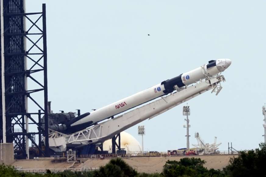 آماده‌سازی پرتاب 2 فضانورد ناسا با کپسول دراگون شرکت SpaceX