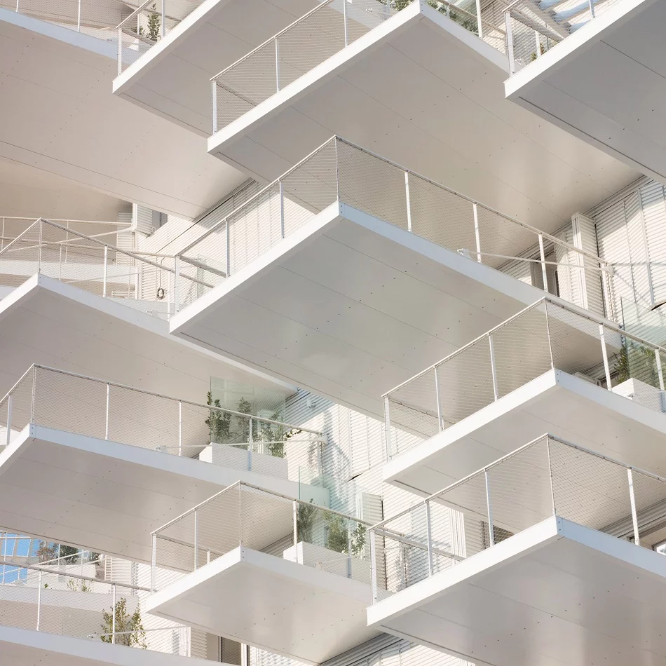 10 بالکن جسورانه ساختمانهای مسکونی - L'Arbre Blanc، فرانسه، توسط Sou Fujimoto