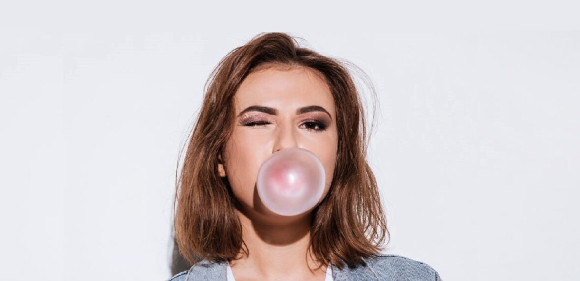 جویدن آدامس