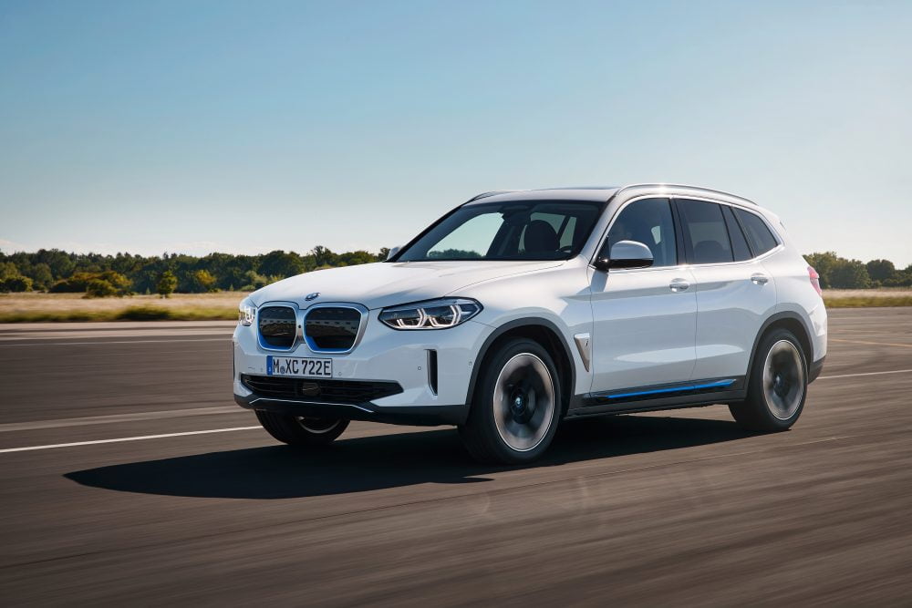 رونمایی BMW از SUV تمام الکتریکی iX3 - قدرت بیشتر