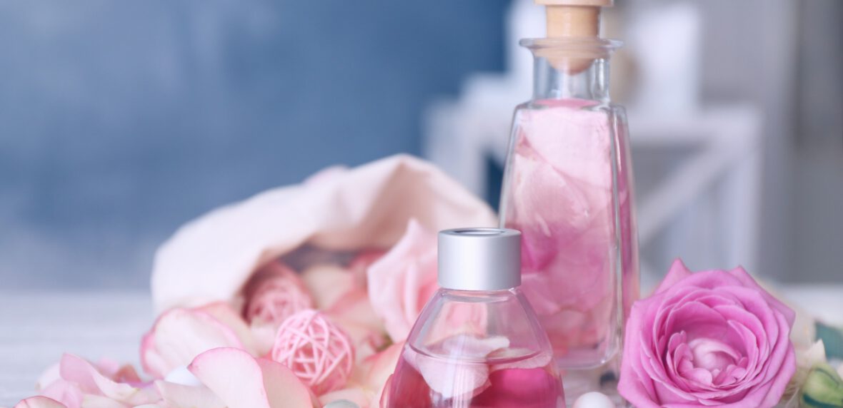 10 ترند از بهترین عطرهای طبیعی