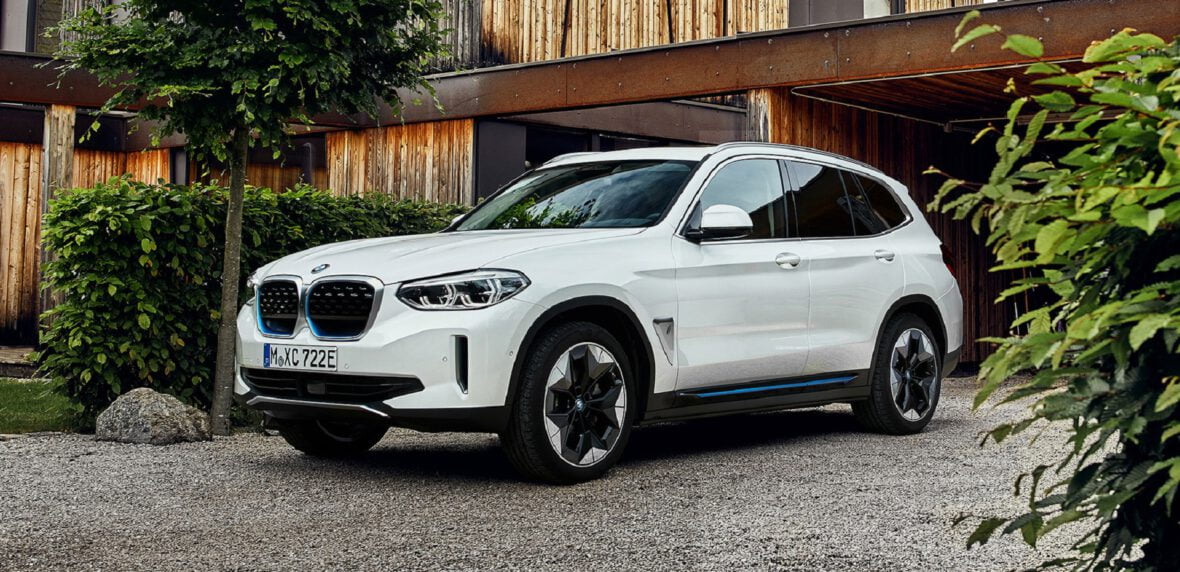 رونمایی BMW از SUV تمام الکتریکی iX3 با قدرت، برد و فضای بیشتر