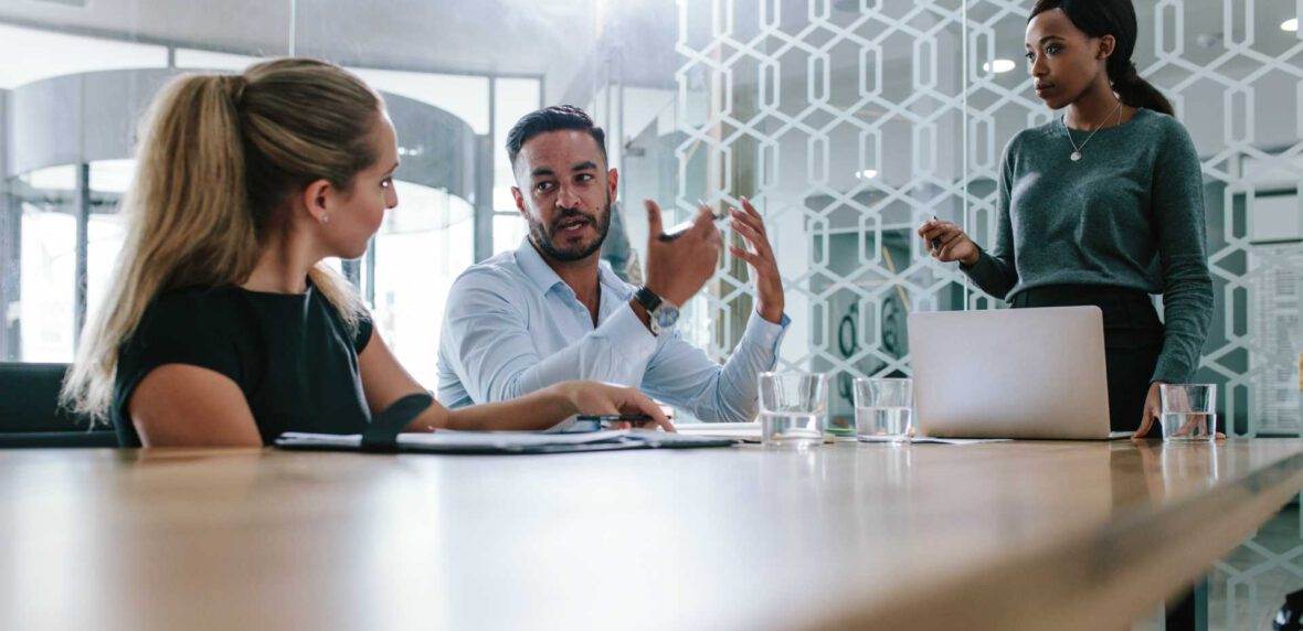 سوالات اشتباه برای آغاز گفتگو در یک جلسه کاری