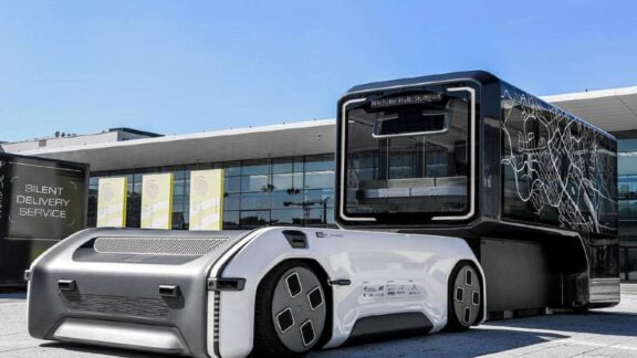 اسب کشنده آینده گرایانه