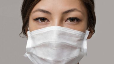 نحوه آرایش زیر ماسک صورت