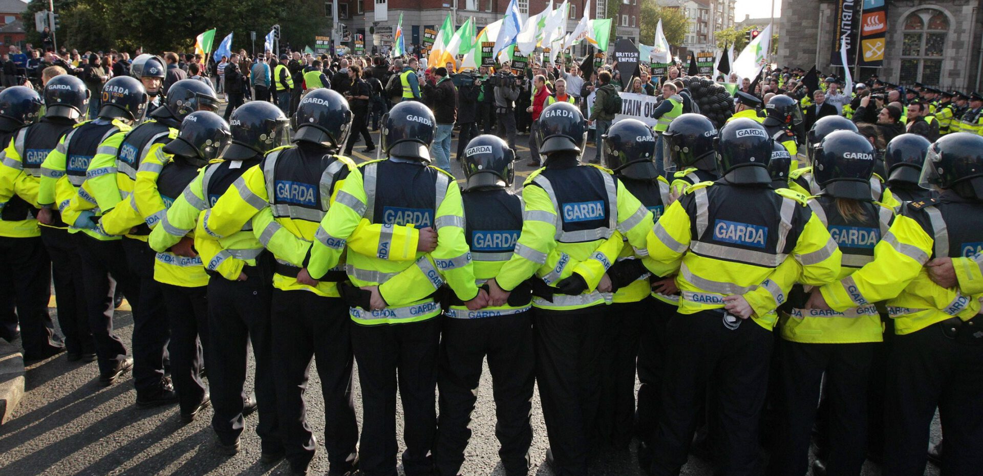 پلیس بدون اسلحه