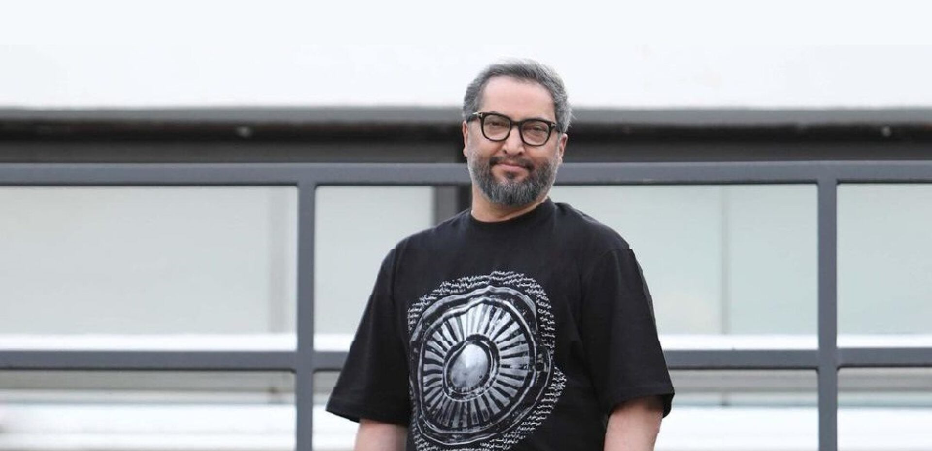 مهرداد میناوند