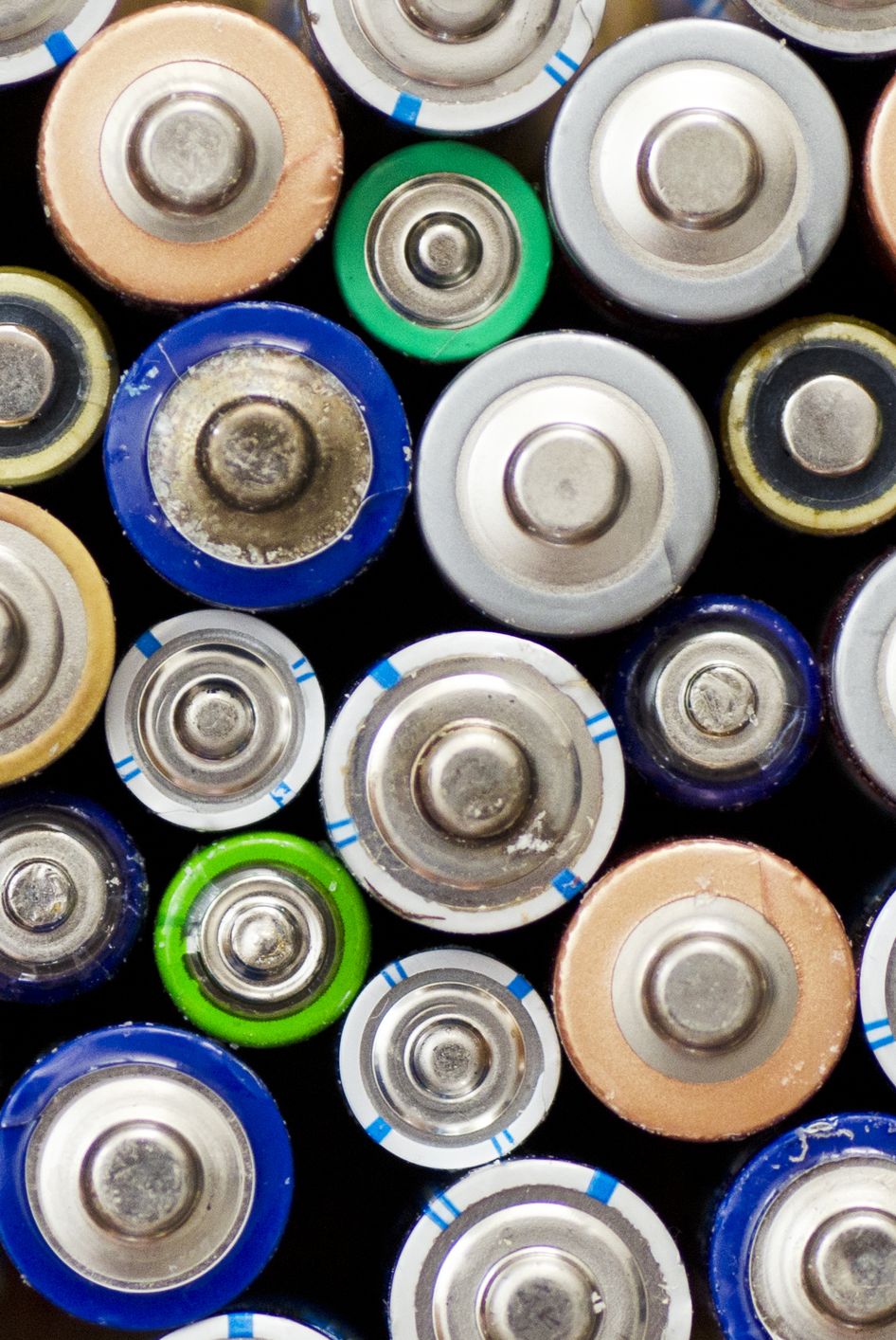 20 تغییر سبز - 10. باتری‌های شارژی و قابل استفاده مجدد را امتحان کنید