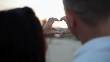 50 سوال بهبود رابطه عاشقانه