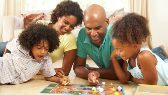 10 بازی خانوادگی سرگرم کننده