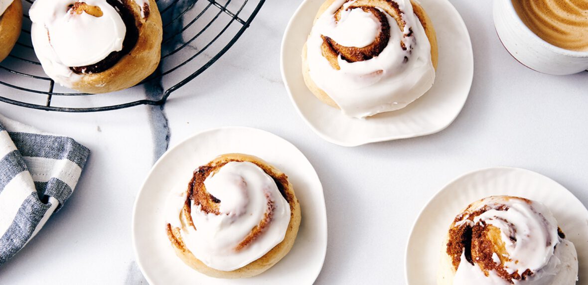 دستور تهیه رول دارچینی اسفنجی وگن