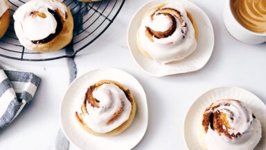 دستور تهیه رول دارچینی اسفنجی وگن