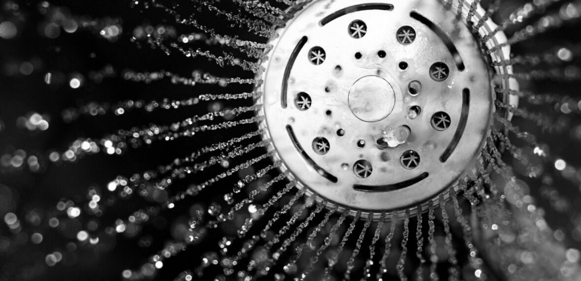 عوارض جانبی دوش گرفتن روزانه