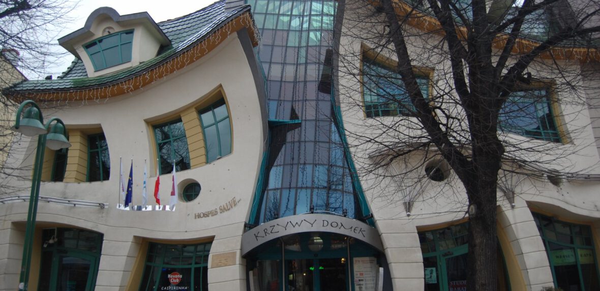 5 مورد از عجیبترین سازه های معماری روی زمین