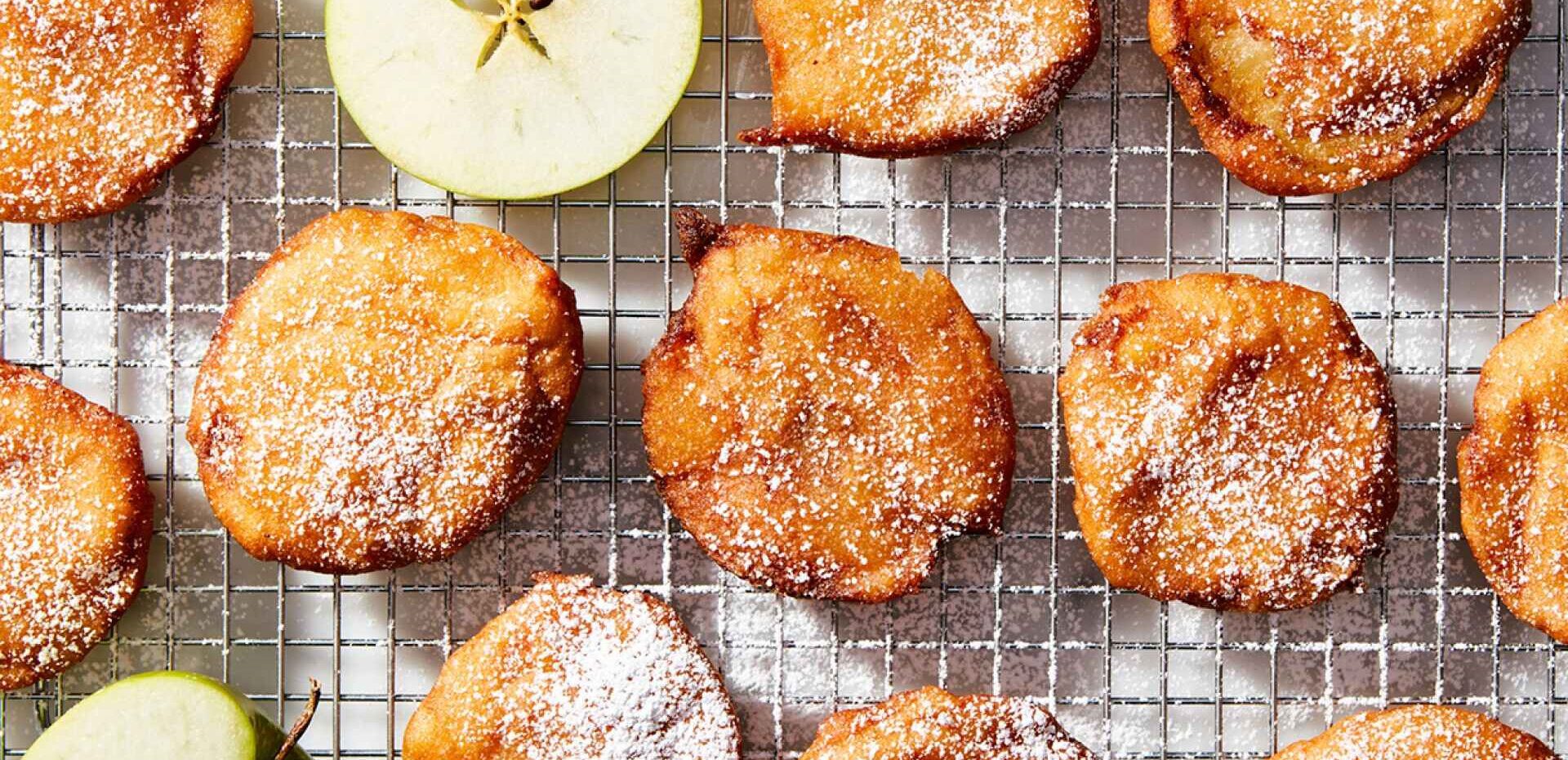 شیرینی بونوئلو با سیب سرخ شده