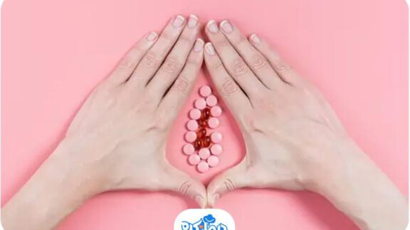 تصویری از قرص و دست یک خانم