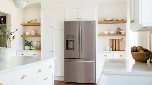 fix-refrigerator-dent-safely